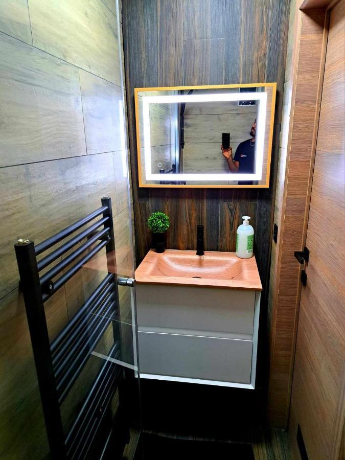 Petite Chambre Dans Une Jolie Colocation Lieja Exterior foto